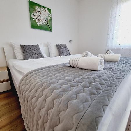 Apartman Maslina Krk Town Exteriör bild