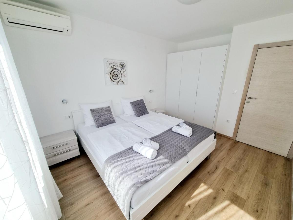 Apartman Maslina Krk Town Exteriör bild