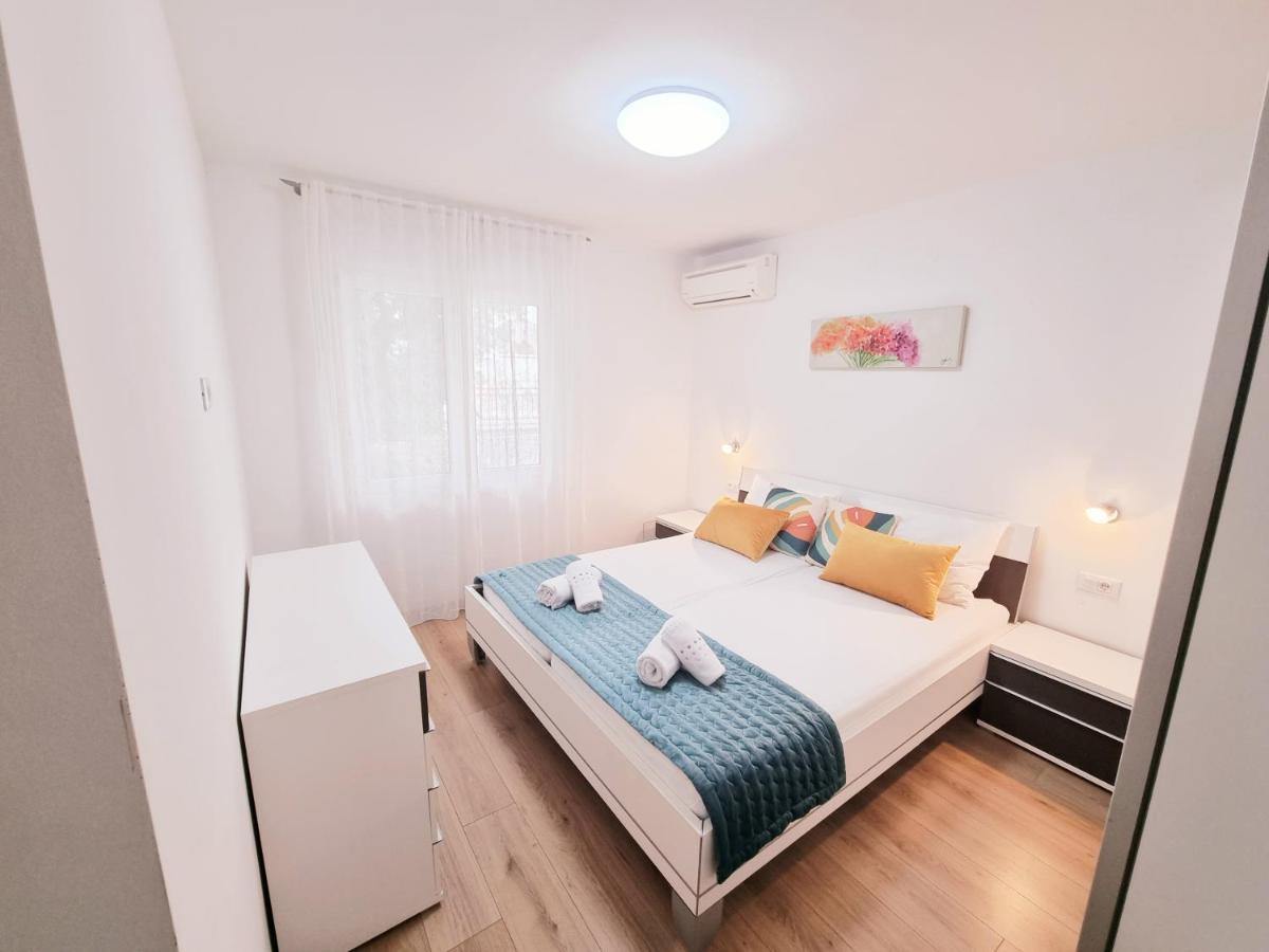 Apartman Maslina Krk Town Exteriör bild