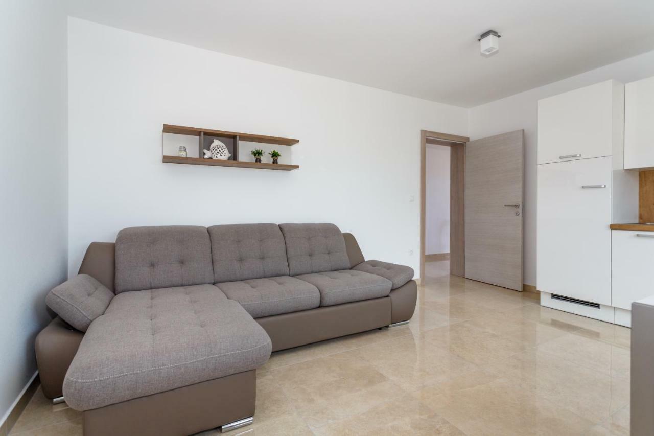 Apartman Maslina Krk Town Exteriör bild