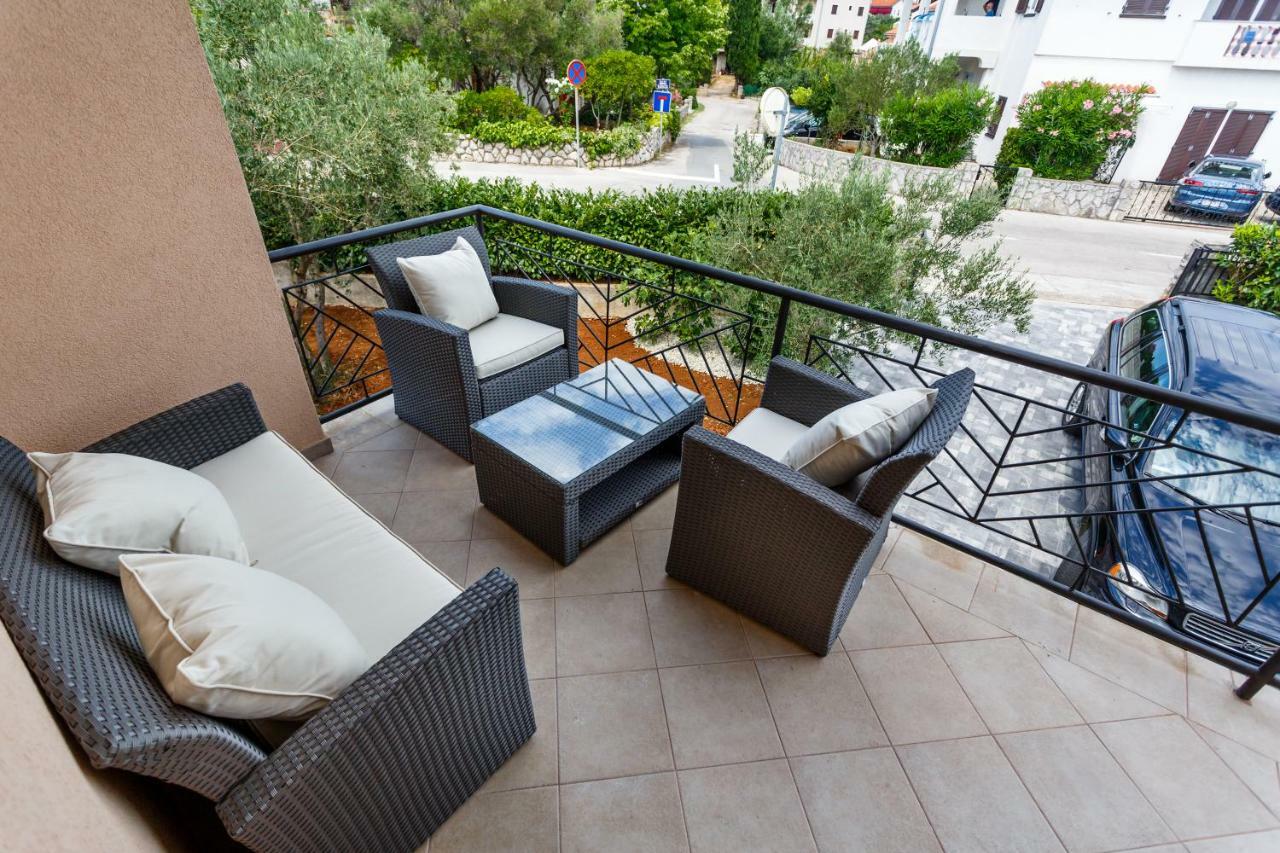 Apartman Maslina Krk Town Exteriör bild