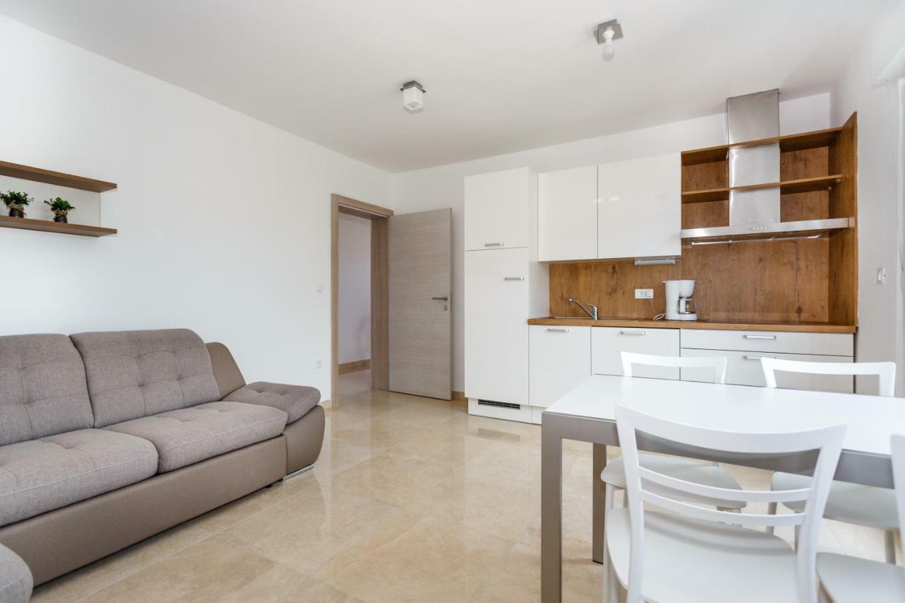 Apartman Maslina Krk Town Exteriör bild