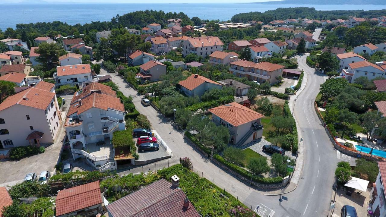 Apartman Maslina Krk Town Exteriör bild