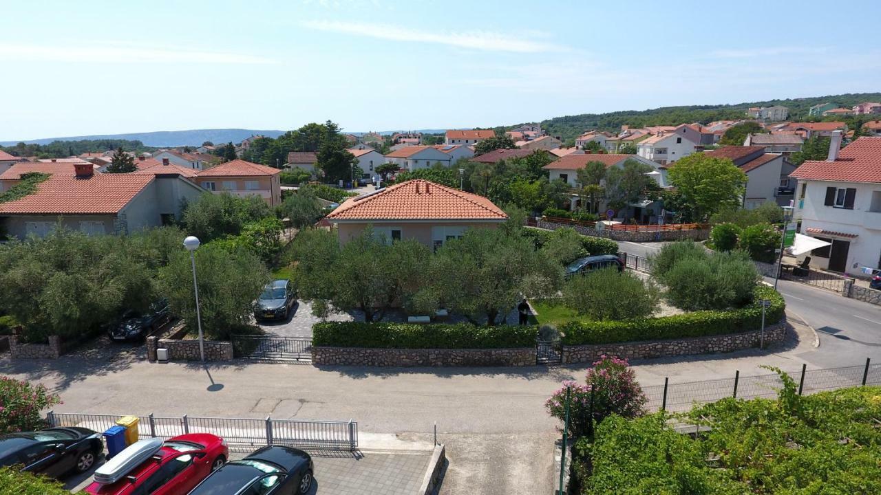 Apartman Maslina Krk Town Exteriör bild
